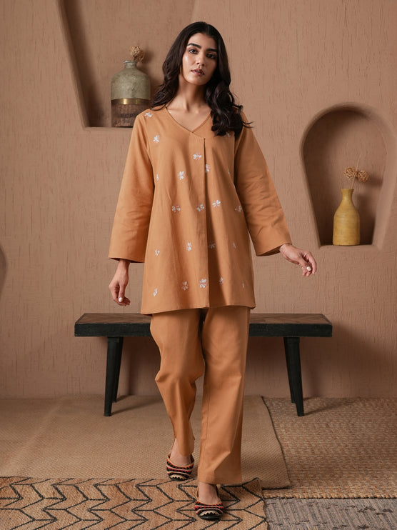 Qazmi Women's Cotton Linen Kashmiri Aari Work CoOrd Set