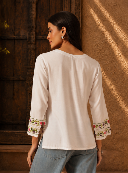 Qazmi Women's Amina Kashmiri Embroidered V-Neck Short Kurti