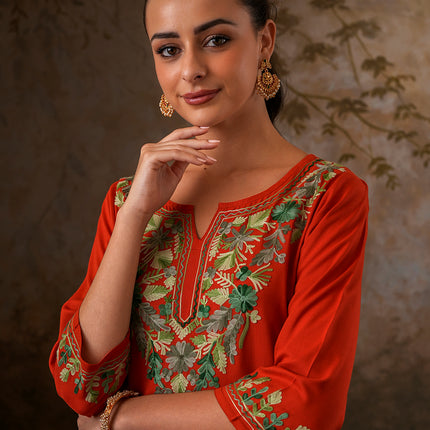 Qazmi Women's Noor Kashmiri Aari Work Straight Kurta