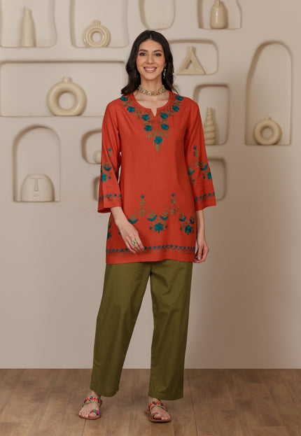 Qazmi Women Aari Embroidered Viscose Rayon Ethnic Short Kurta