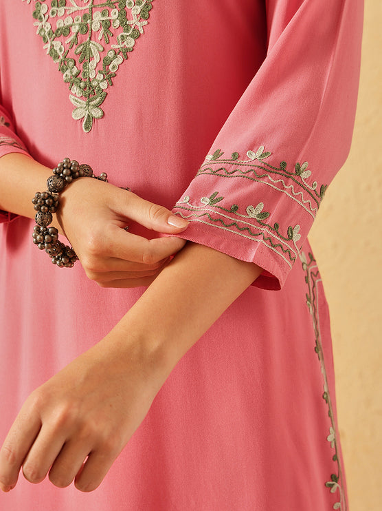 Qazmi Women's Mahsa Kashmiri Aari Work Peach Straight Kurta