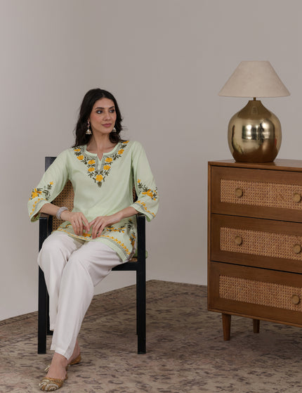 Qazmi Women Aari Embroidered Viscose Rayon Ethnic Short Kurta