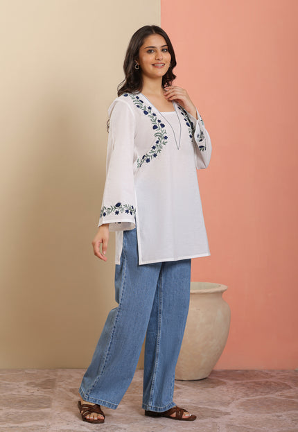 Qazmi Women Pure Cotton Square-Neck Aari  Embroidered Short Kurti