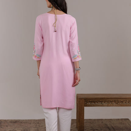 Qazmi Women Aari Embroidered Viscose Rayon Straight Kurta