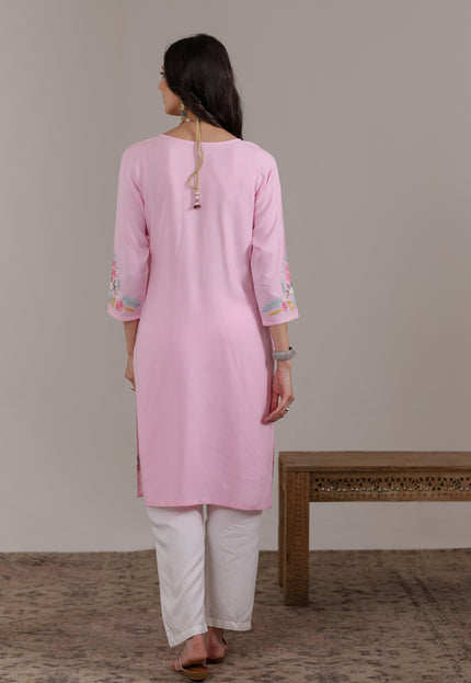Qazmi Women Aari Embroidered Viscose Rayon Straight Kurta