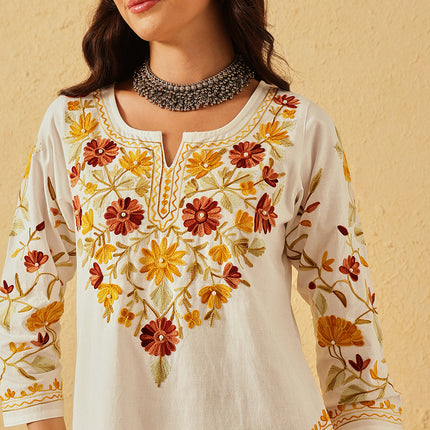 QAZMI Floral Embroidered Keyhole Neck Chinarkari Straight Kurta