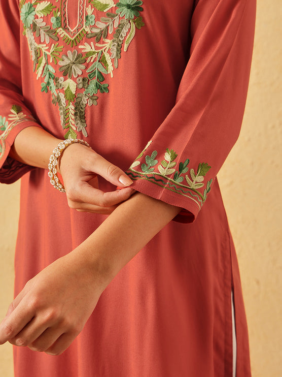 Qazmi Women's Noor Kashmiri Aari Work Straight Kurta