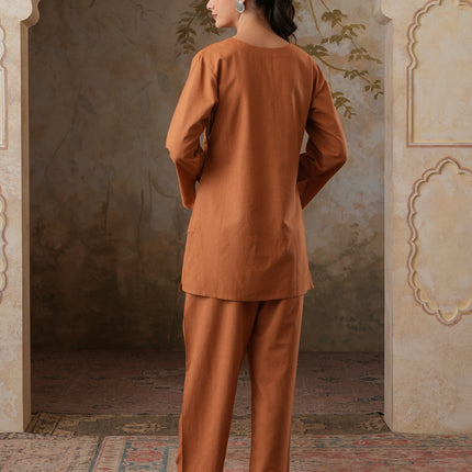 Qazmi Women's Kashmiri Aari Embroidered Cotton Linen V-Neck CoOrd Set