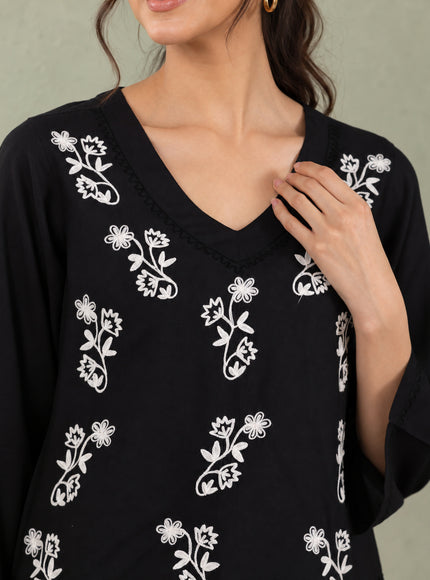 Qazmi Women Kashmiri Aari Embroidered Viscose Rayon Flared Sleeves Short Kurti