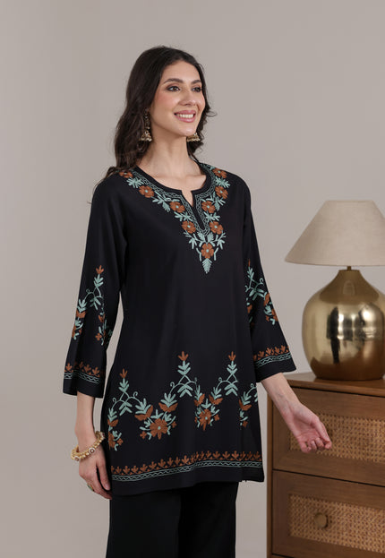 Qazmi Women Aari Embroidered Viscose Rayon Ethnic Short Kurta