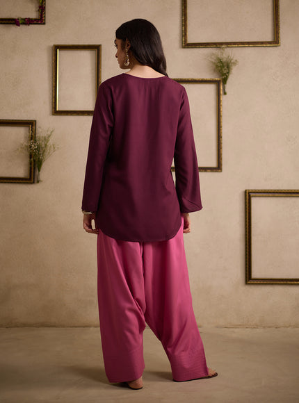 Qazmi Women Floral Aari Embroidered Viscose Rayon Kurti with Farshi Salwar