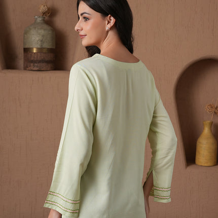 Qazmi Women's Amina Kashmiri Embroidered V-Neck Short Kurti