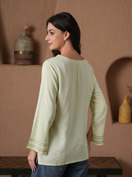 Qazmi Women's Amina Kashmiri Embroidered V-Neck Short Kurti