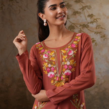 Qazmi Women's Sahar Kashmiri Aari Work Straight Kurta