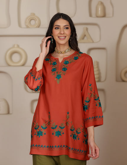 Qazmi Women Aari Embroidered Viscose Rayon Ethnic Short Kurta