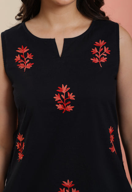 Qazmi Women Embroidered Viscose Rayon Sleeveless Embroidered Kurti