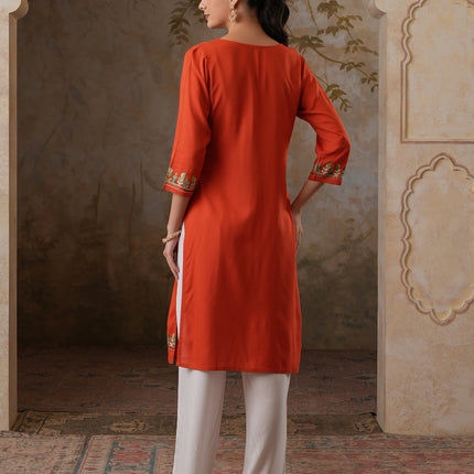 Qazmi Women's Noor Kashmiri Aari Work Straight Kurta