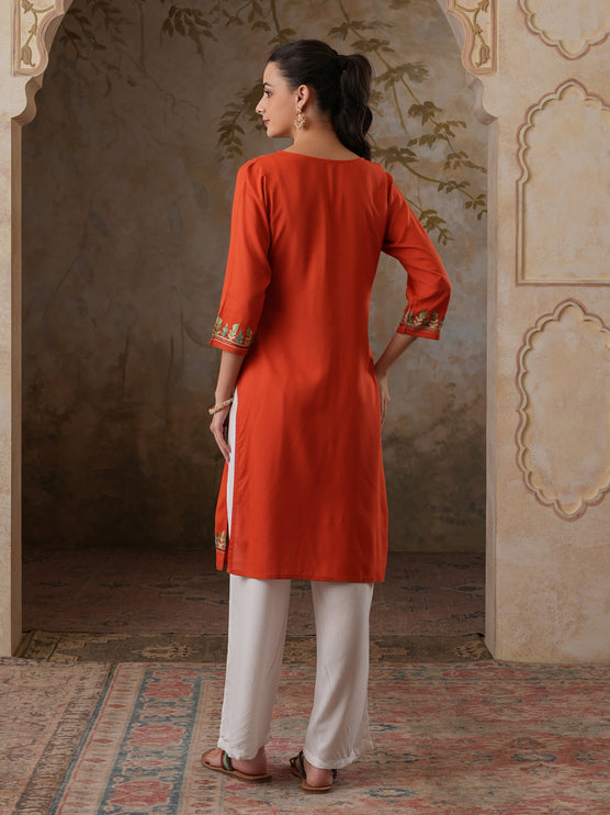Qazmi Women's Noor Kashmiri Aari Work Straight Kurta