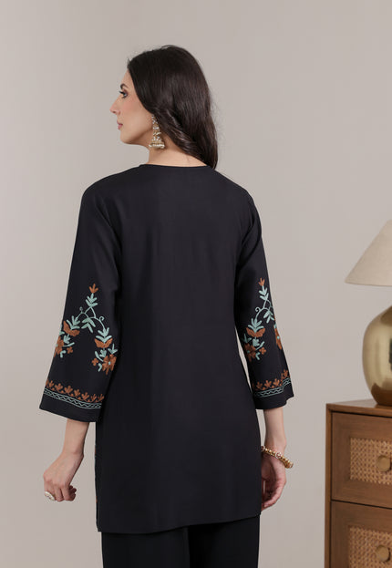 Qazmi Women Aari Embroidered Viscose Rayon Ethnic Short Kurta