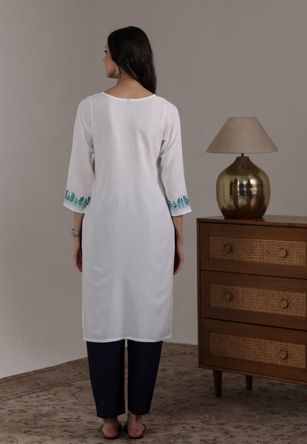 Qazmi Women's Noor Kashmiri Aari Work Straight Kurta