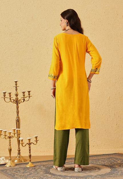Qazmi Women's Noor Kashmiri Aari Work Straight Kurta