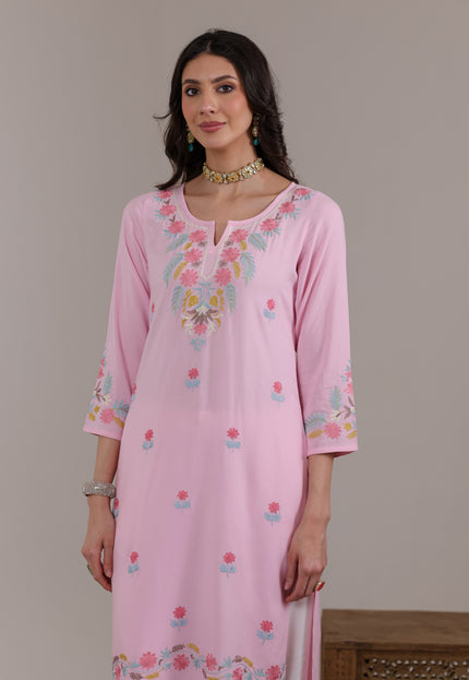 Qazmi Women Aari Embroidered Viscose Rayon Straight Kurta