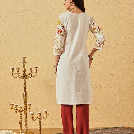 QAZMI Floral Embroidered Keyhole Neck Chinarkari Straight Kurta