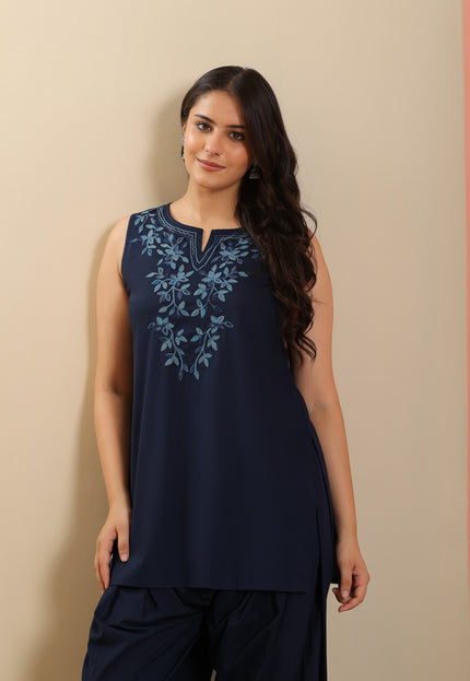 Qazmi Women Embroidered Viscose Rayon Sleeveless Embroidered Kurti
