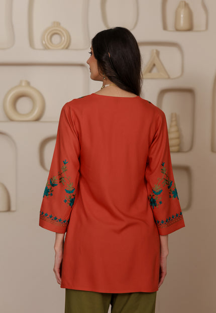 Qazmi Women Aari Embroidered Viscose Rayon Ethnic Short Kurta