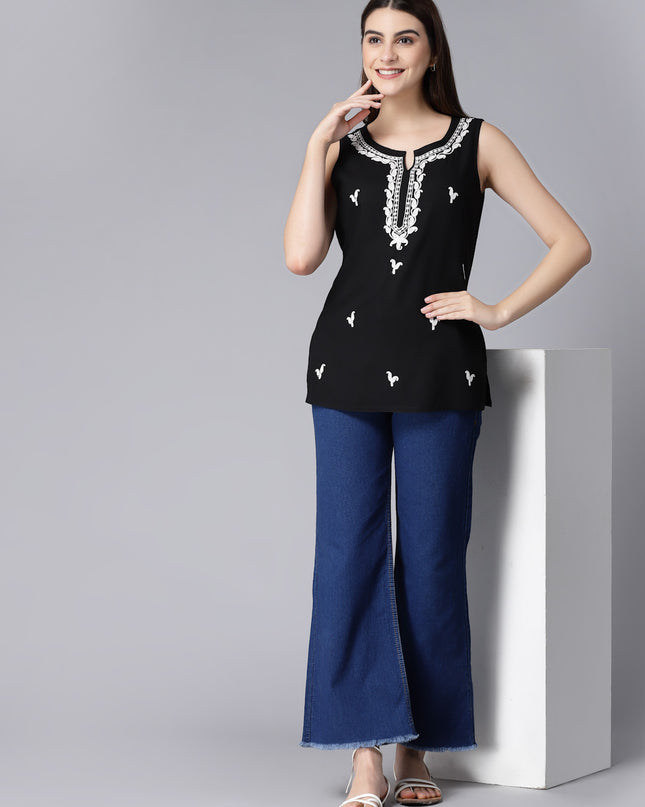 Laiba Aari Embriodered Sleevless Kurti For Women